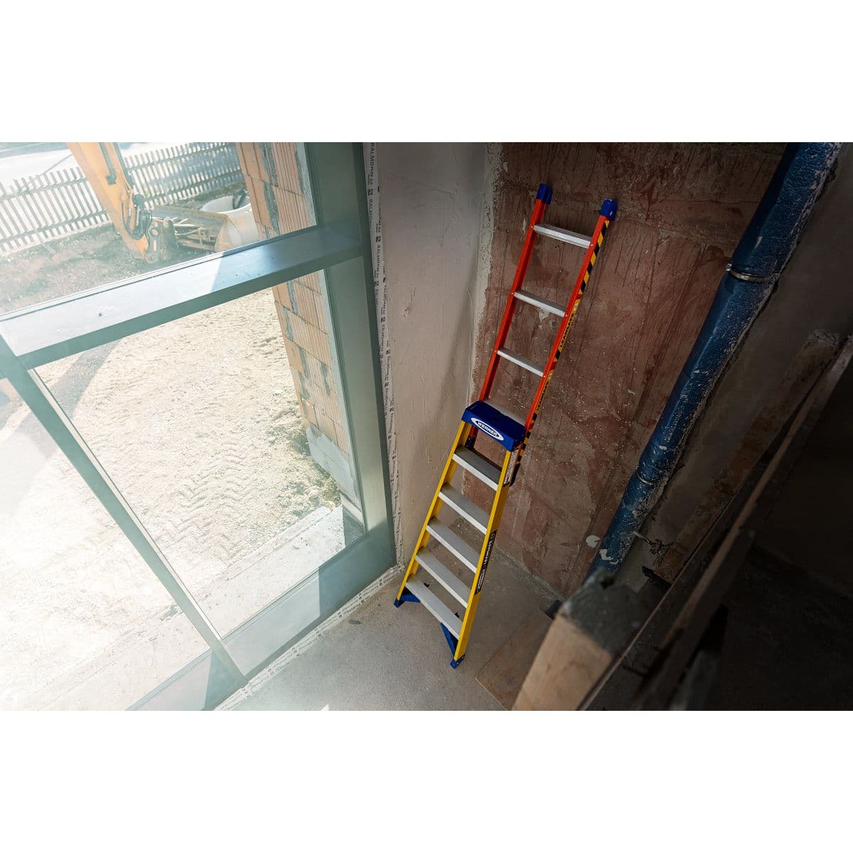 Универсальная стеклопластиковая стремянка Zarges Leansafe X3 ступени 2х5 48926