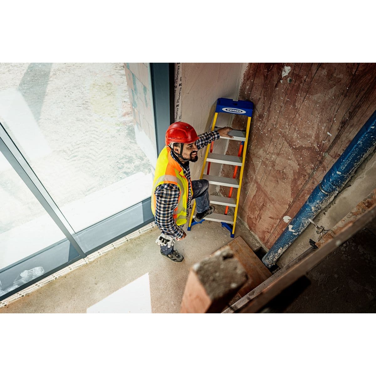 Универсальная стеклопластиковая стремянка Zarges Leansafe X3 ступени 2х5 48926