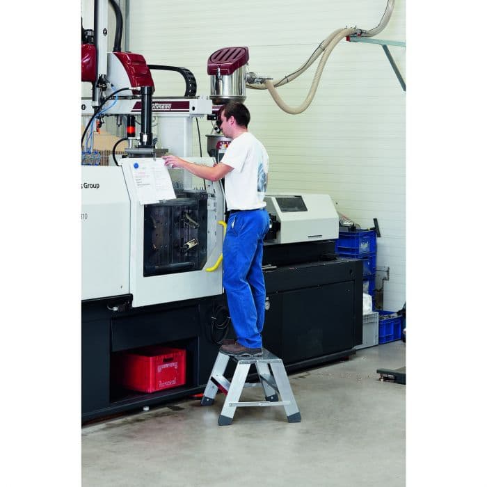 Рабочая подставка с клепаными соединениями Zarges Seventec BP ступени 2x4 40374