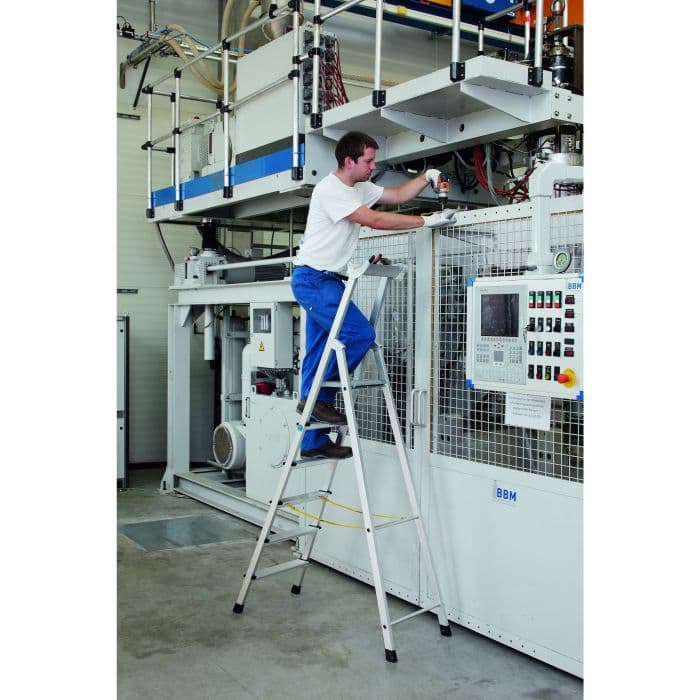 Стремянка с приклепанными ступенями Zarges XLstep S 5 ступеней 41225