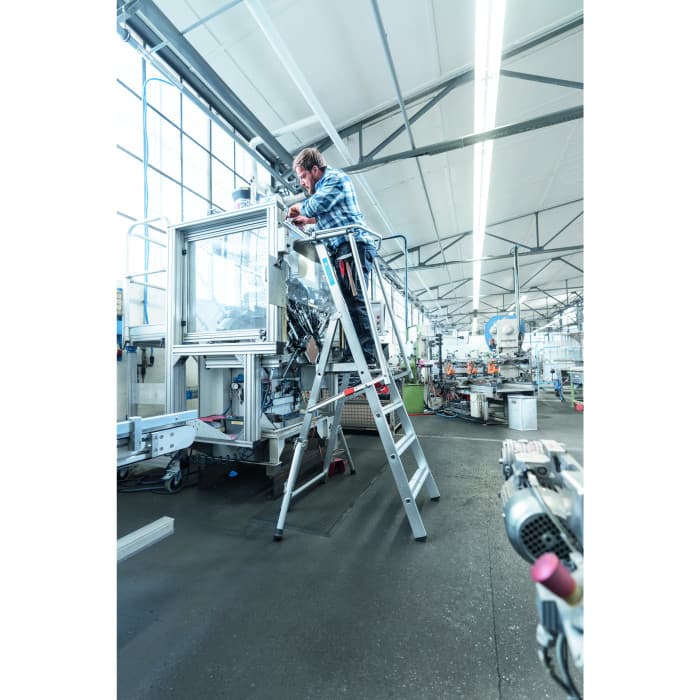 Стремянка с большой площадкой Zarges ZAP Safemaster S 2 ступени 41672