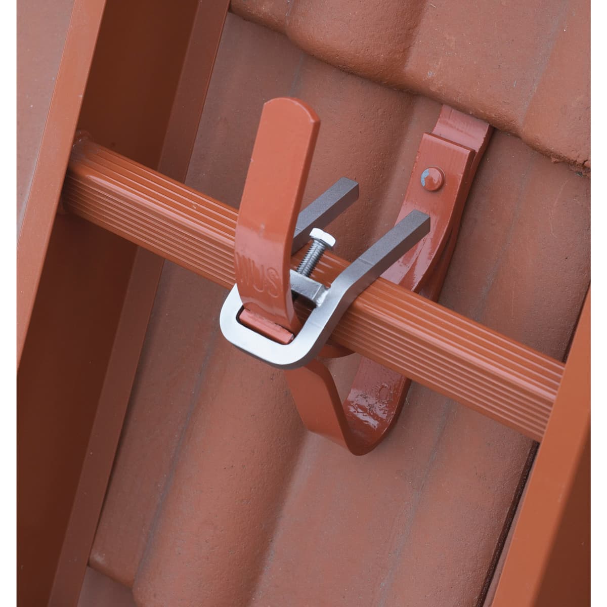 Страховочный крюк для кровельных лестниц ZARGES Z300 41695