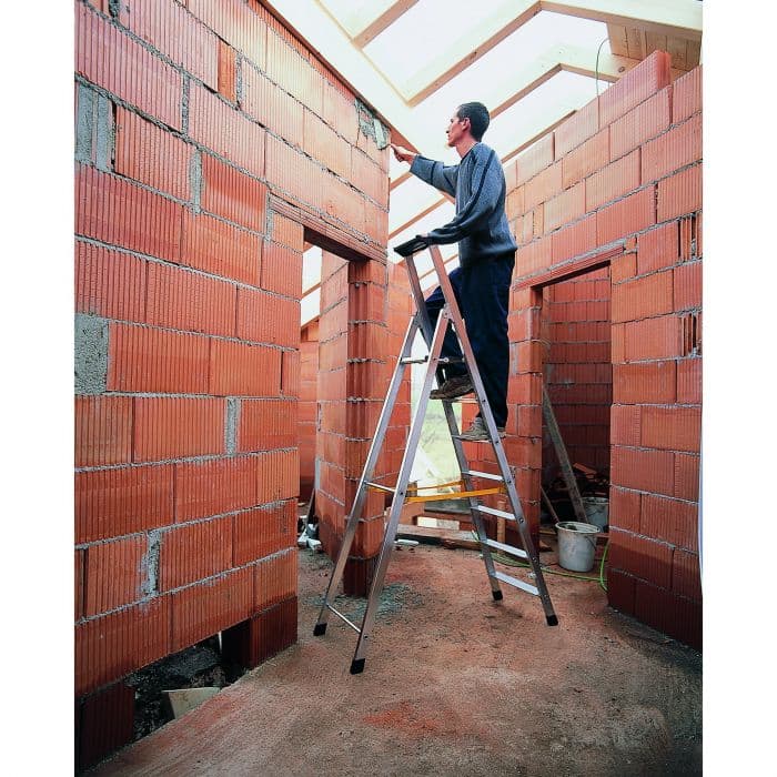 Стремянка с завальцованными ступенями Zarges Nova S 6 ступеней 42456