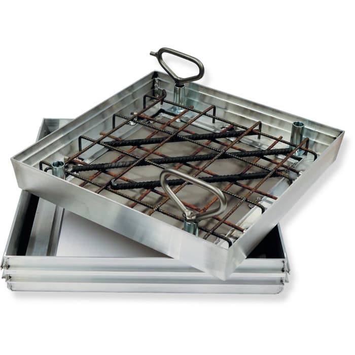 Алюминиевая крышка люка с поддоном Zarges для колодца 300х300 мм 47000