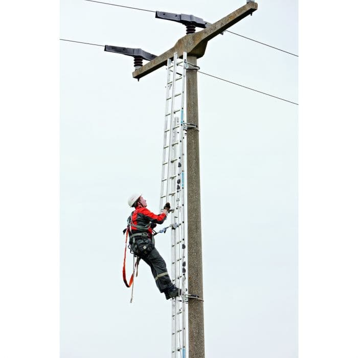 Мачтовая настенная лестница Zarges 32 ступени 55140