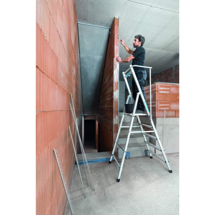 Сверхлегкая лестница с платформой Zarges ZAP Neo S 7 ступеней 42444