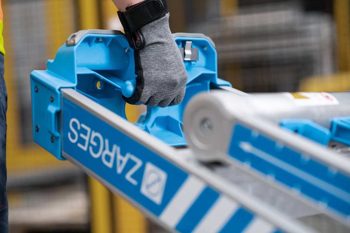 Двухсторонняя складная многоцелевая стремянка 5 в 1 Zarges MultiMaster 2х5 ступеней 40331