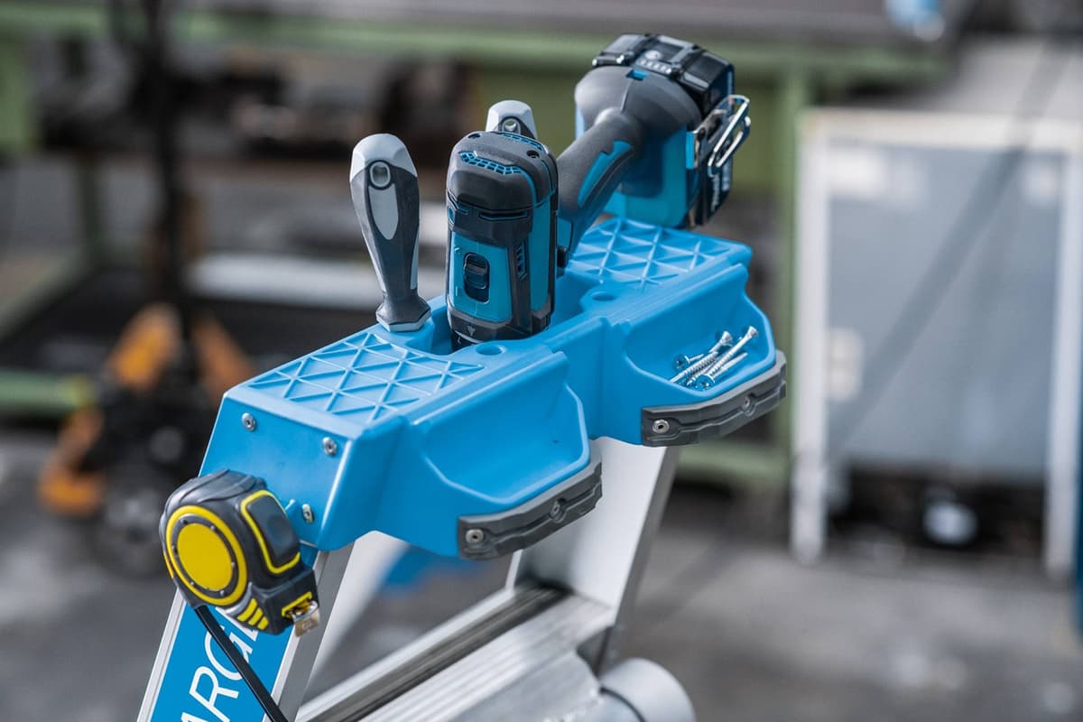 Двухсторонняя складная многоцелевая стремянка 5 в 1 Zarges MultiMaster 2х5 ступеней 40331