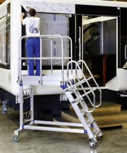 Передвижные лестницы-подмости